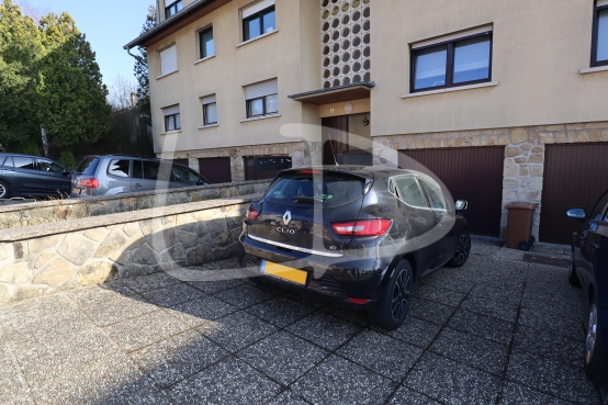 Garage Pontpierre.jpg